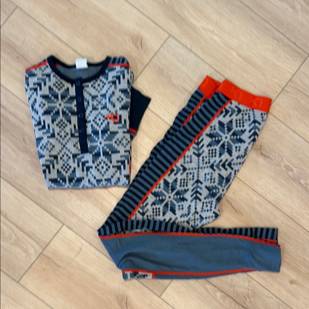 Kari Traa Blue and Gray Baselayer Set with Nordic Pattern